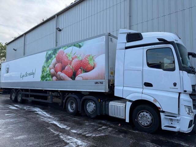 URS Choices trailer liveried for fresh produce distribution, loaded and ready for the road